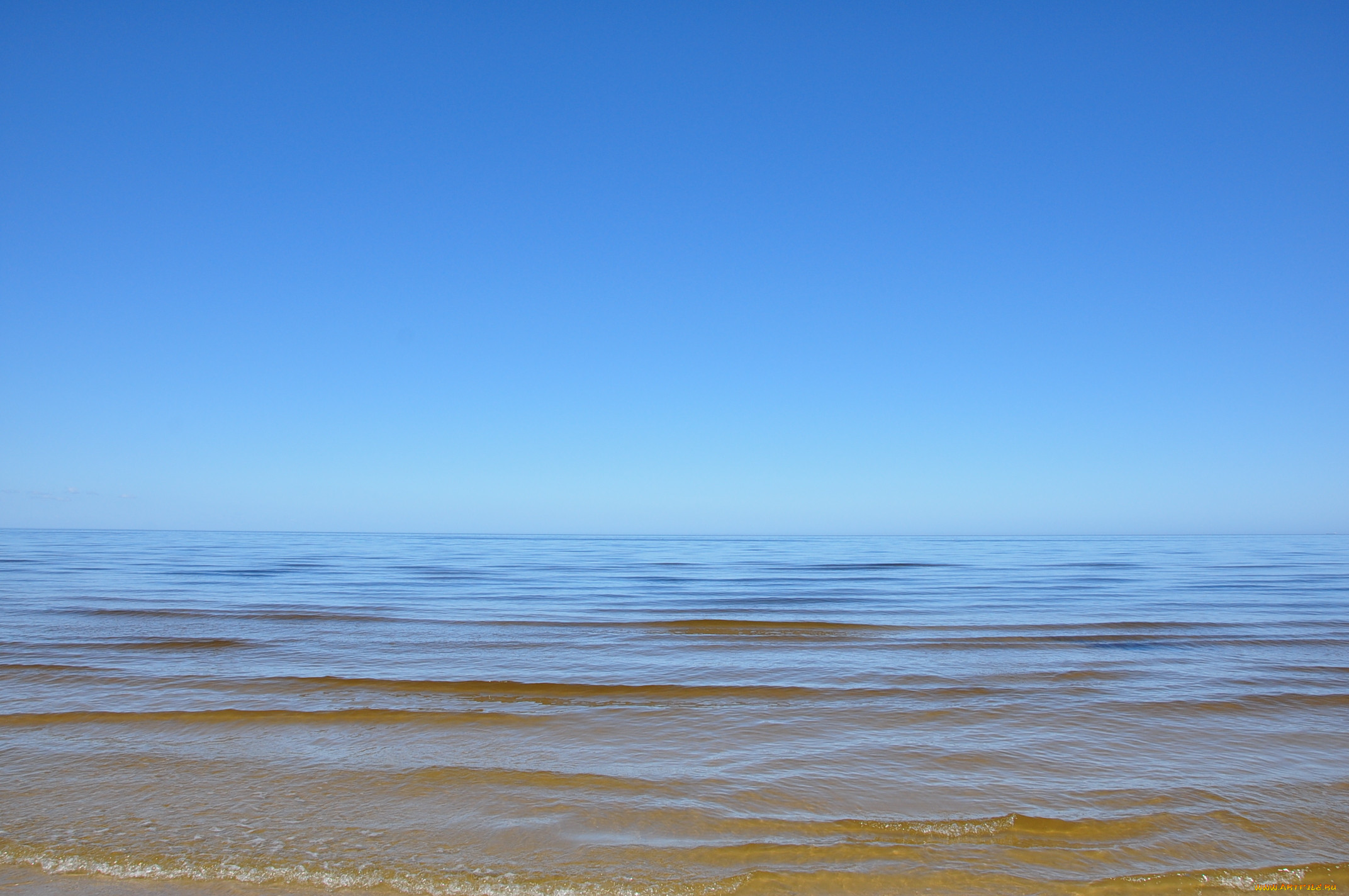 Baltic ocean. Балтийское море штиль. Балтийское море Горизонт. Море Горизонт. Небо Горизонт.